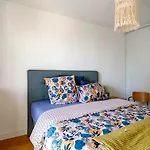 Stunning Private Room To Visit Paris